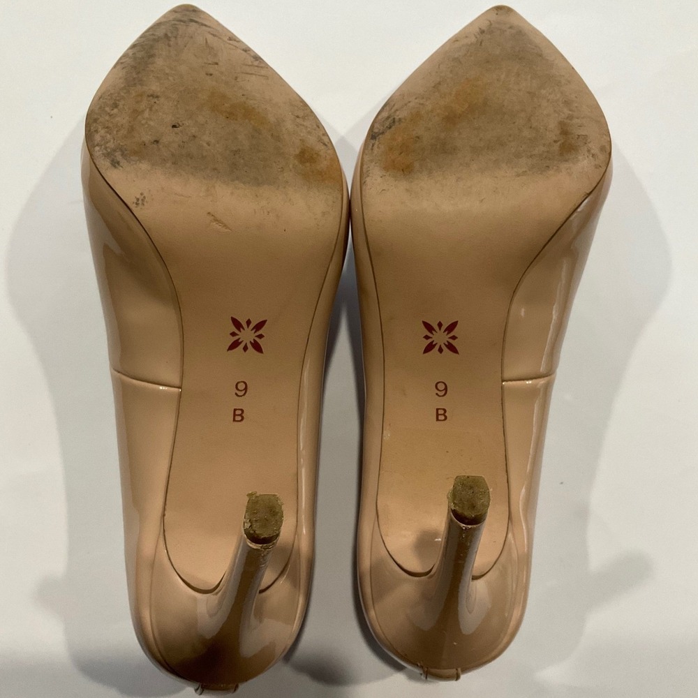 BCBGeneration Heidi Nude Patent Pointed Toe Pumps Stiletto Heels Sz 9 Minimalist - Picture 8 of 10
